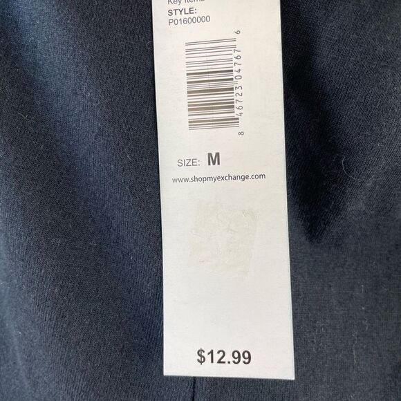 NWT Passports Black T-Shirt Size M - Picture 4 of 7